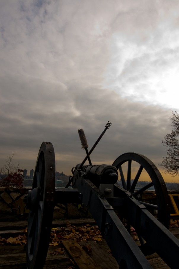 cannon-at-sunset-crossroads-of-the-american-revolution